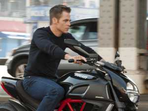the-first-trailer-for-tom-clancys-next-thriller-movie-jack-ryan-shadow-recruit