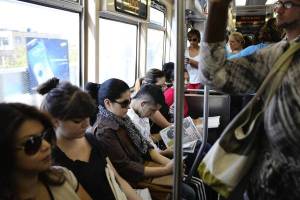 CT  MET-GETTING-AROUND-NEW 0910 EM