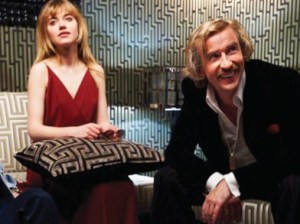 look-of-love-2013-002-steve-coogan-imogen-poots-champagne-and-cigarettes-392x294