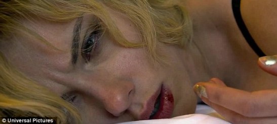 article-2595619-1CC58A9800000578-452_634x286