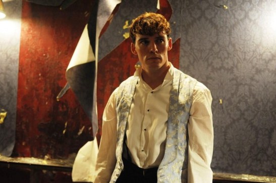 The-Riot-Club-Sam-Claflin-Hunger-Times-06-800x532