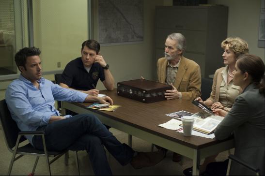 still-of-ben-affleck,-lisa-banes,-david-clennon,-kim-dickens-and-patrick-fugit-in-gone-girl-(2014)-large-picture