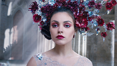 jupiterkunisheadpiece-jupiter-ascending-mila-kunis-is-the-one-for-the-wachowskis