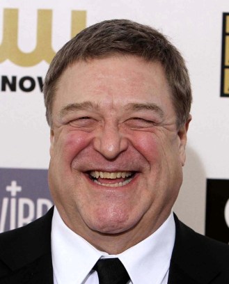 john-goodman-18th-annual-critics-choice-movie-awards-03