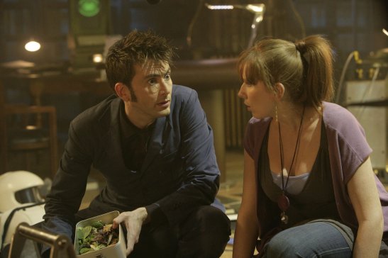 doctor-who-195-silence-in-the-library-forest-of-the-dead-s4e08-09-dvdbash-09