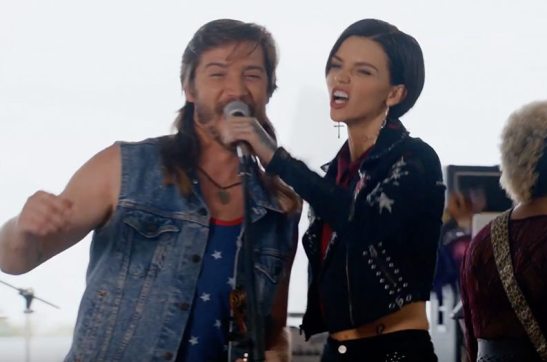 Whiskey-Shivers-Pitch-Perfect-3-793x526