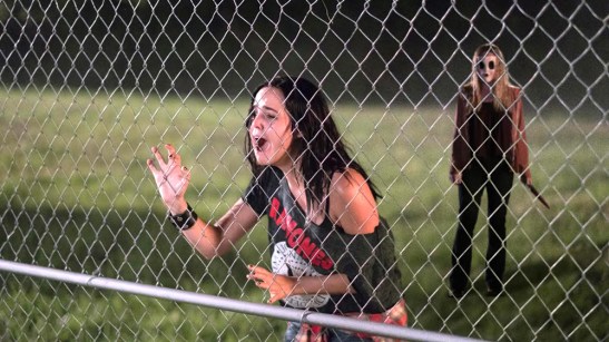 the-strangers-prey-at-night-1